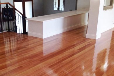 Floor Sanding / Floor Polishing